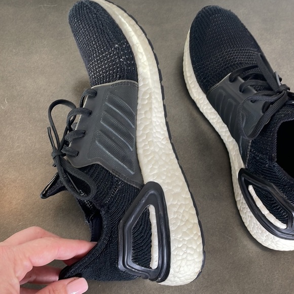 Adidas Womens ULTRABOOST 19 ‘Core Black’ size 10 #G54014 - Picture 7 of 10